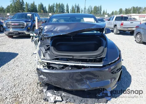 2026 Tesla Model Y Long Range Dual Motor All-Wheel Drive/Long Range Launch Series z USA, uszkodzony, nr VIN 7SAYGDEE3TF341122